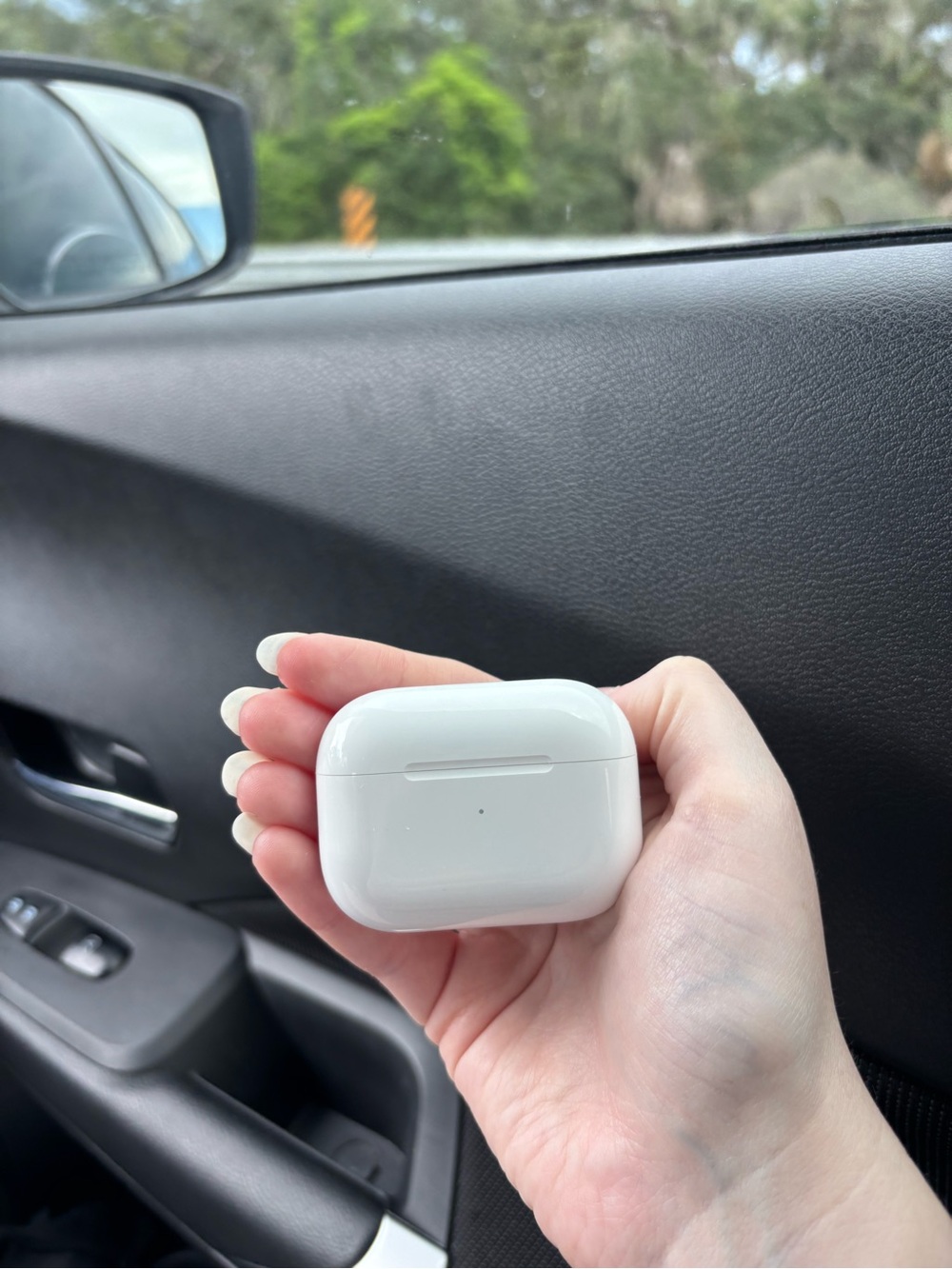 AirPod Pro 2 - Picture 2 of 5